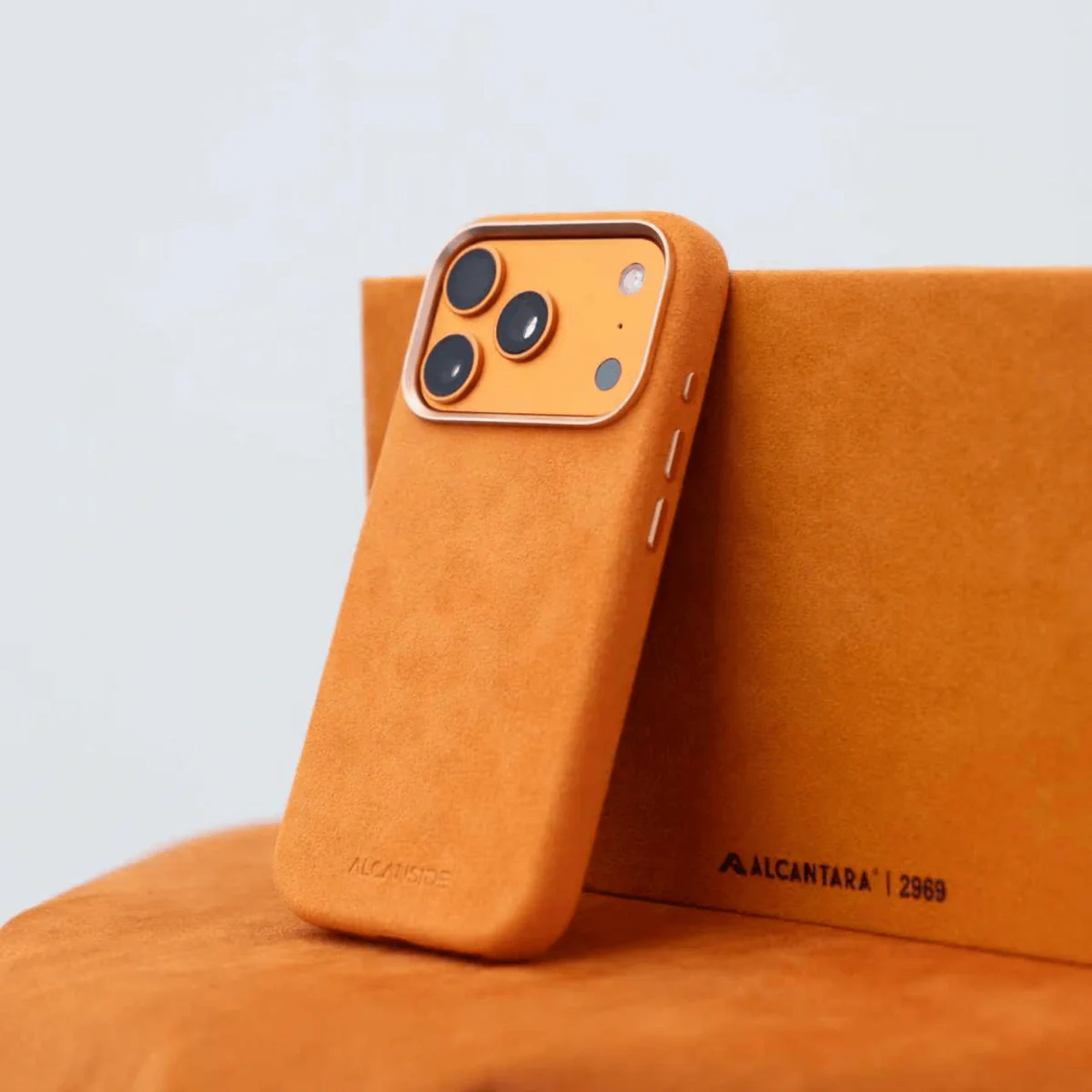 iPhone Alcantara Case - Orange - Alcanside