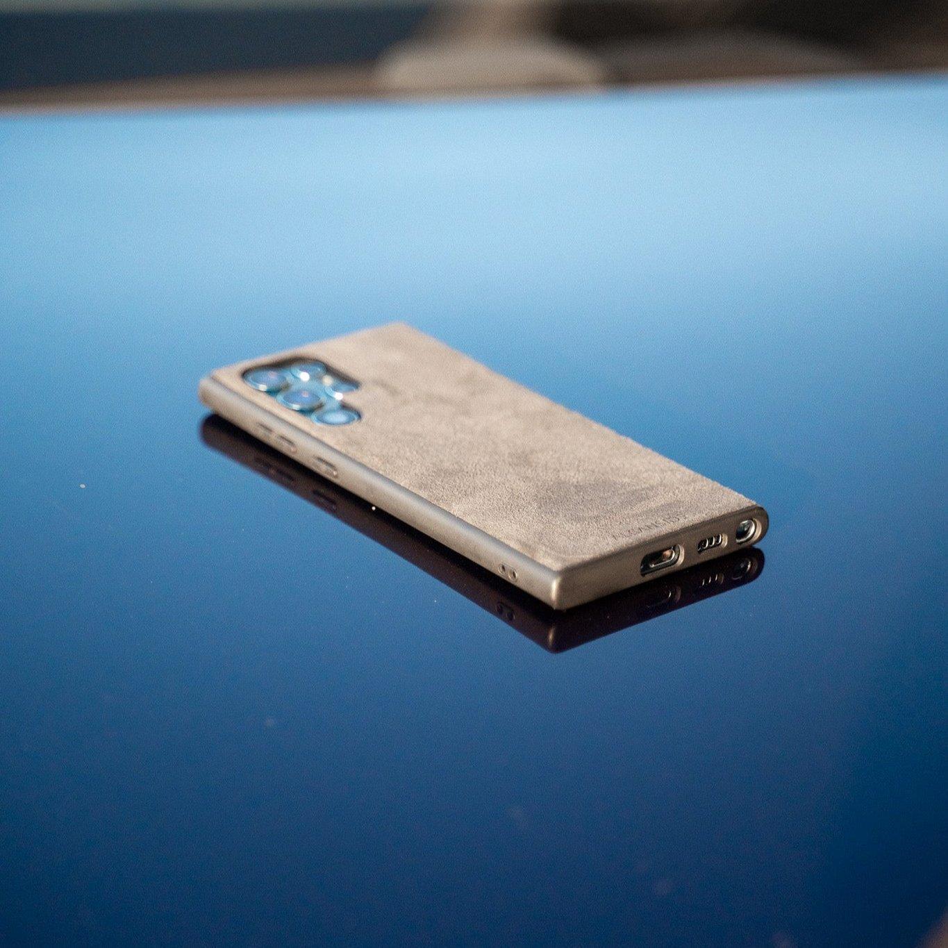 Samsung Galaxy S20 - Alcantara Back Cover - Space Grey - Alcanside